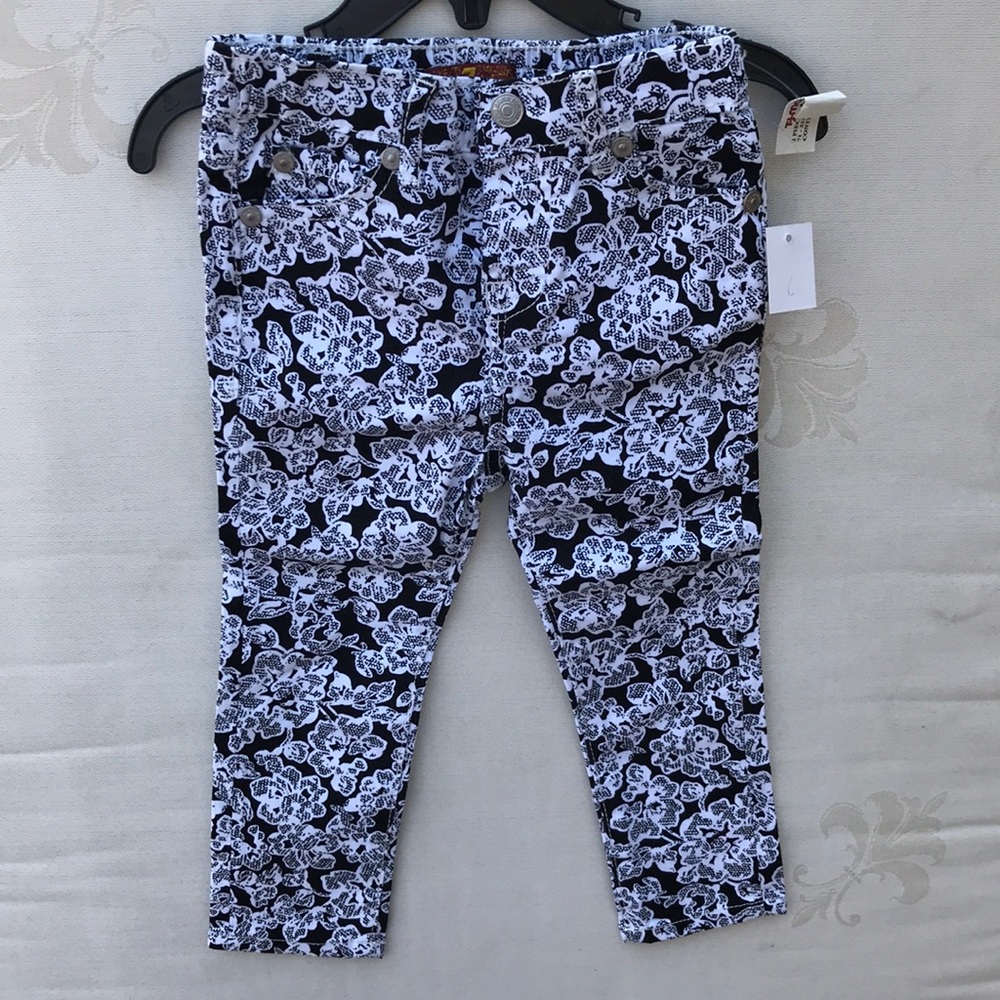 Black and White Flora Print 7 for all mankind Jeans 24M NWT